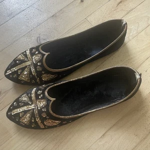 Vintage Handmade Jutti Shoes Womens Size 7.5 Black Gold Beaded Pakistan Velvet - Picture 1 of 12
