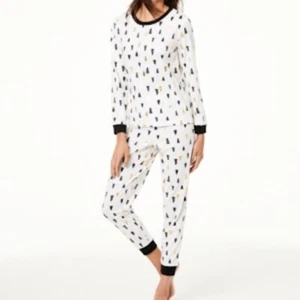 Kids Size XS 4 5 Matching Family Pajamas Tree Print Two Piece Set Black Gold - Picture 1 of 5