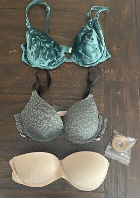 ¡Reducido! Lote de 3 Sujetadores Victoria’s Secret 32 C/ 36 B - Con aros/Acolchado/Una correa Foto 1 de 4