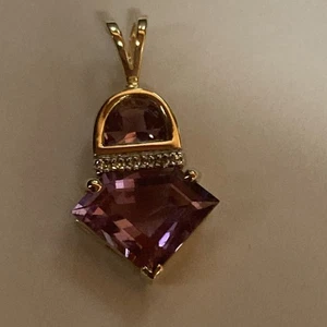 14k Yellow Gold Amethyst Pendant With Diamond Accents 1” X 1/2” Widest Point - Picture 1 of 10