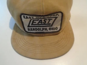 Cappello camionista East Trailer East mfg randolph ohio k prodotti marrone snap back usa - Foto 1 di 10