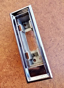 1970'S OEM Cadillac Eldorado Convertible Rear Seat Courtesy Light Lamp Housing - Picture 1 of 18