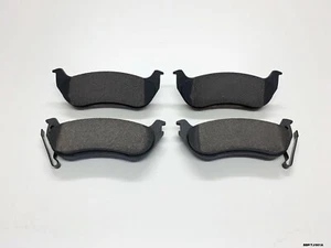 Rear Brake Pads SET for Jeep Wrangler TJ 2003-2006 BBP/TJ/001A - Picture 1 of 4