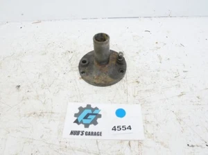 Tapa de retención de eje de entrada Willys Jeep CJ2A CJ3A T90 - Imagen 1 de 3