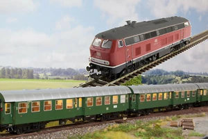 Lenz 43180-01 - Zugset BR218 mit drei 4-achsigen Umbauwagen   Neuware - Bild 1 von 1