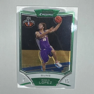 2008-09 Bowman Chrome Robin Lopez /499 Rookie Refractor #124 - Image 1 of 2