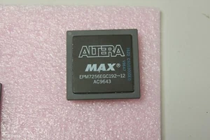 Altera MAX Ceramic/Gold PGA CPU EPM7256EGC192-12 - Picture 1 of 2