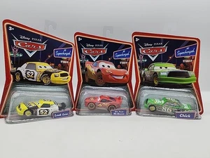 LOTE DE 3 autos sobrealimentados Disney Pixar - Dirt Track McQueen, menos fugas, chica - Imagen 1 de 5