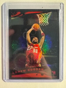 K318.482 - 2005-06 Topps Chrome Refractors Black #49 Drew Gooden #/399 - Bild 1 von 1
