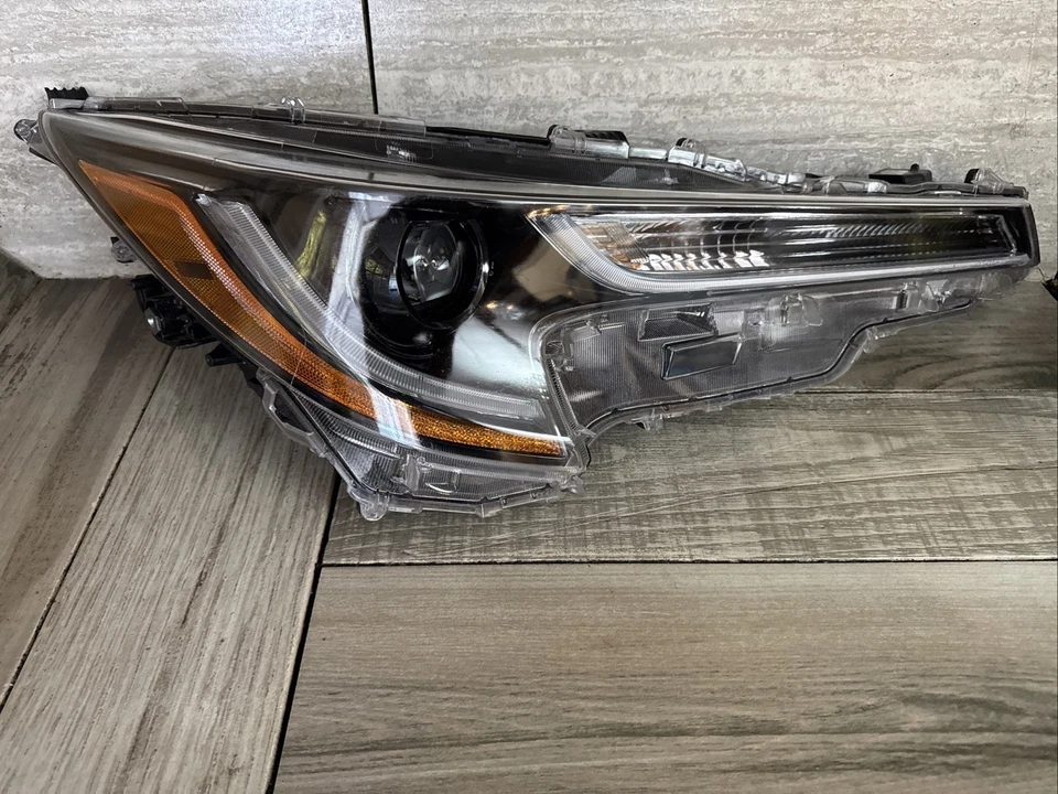 🥇Conjunto de farol Toyota Corolla genuíno 2020 2021 2022 LED passageiro direito - Imagem 1 de 4