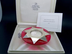Franklin 1972 4" rosa The First Noel adorno de Navidad de ley - Imagen 1 de 5