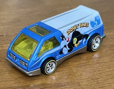 Литой фургон Hot Wheels Looney Tunes Sylvester & Tweety Dream XGW Real Riders - Изображение 1 из 4