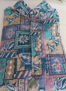 GO BAREFOOT SHIRT MEDIUM Blues Teals MULTI Fish Reverse Print ¾ Button Front - Picture 1 of 4