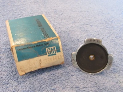 NOS 1968 Oldsmobile Radio Speaker Fader Control  7306023 - Image 1 of 3