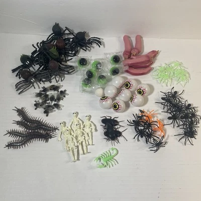 Halloween Props Gag Horror Bugs Spiders Severed Fingers Gory Eyeballs 98+ Pc Lot - Image 1 of 4