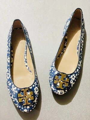 正品 Tory Burch Claire Reva 蓝色花卉皮革芭蕾平底鞋 7 码 — 第 1/4 张图片