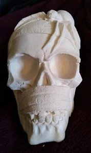 LARGE PLASTER HALLOWEEN SPIDER SKULL (DIY) decorate crafts etc 11x8x13 cm - Picture 1 of 6