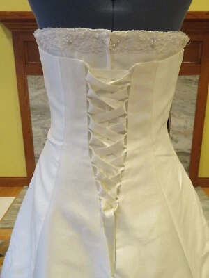 NEW Eden Bridal CORSET Vintage Wedding Dress FLOWERS Gown Train FREE SHIPPING  - Image 1 of 4