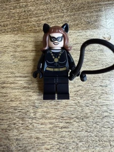 Lego Super Heroes Catwoman (Batman - Classic TV Series) Minifigure 76052 - Picture 1 of 1