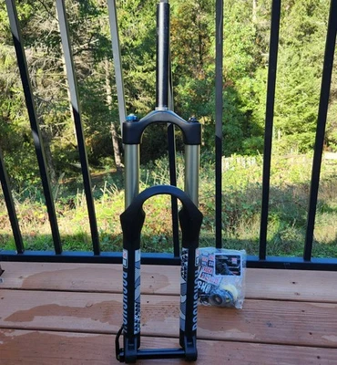 Rock Shox Argyle RCT 26" Mountain Bike Fork SoloAir 140mm 20mm Axle QR20 DH AM - Image 1 of 4