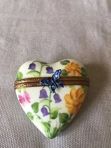 Limoges Porcelain Heart Box - Picture 1 of 9