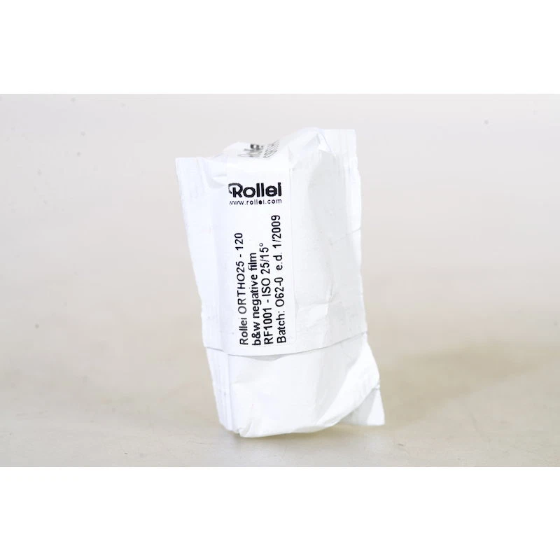 Rollei Ortho 25 120 Film - Drain 01/2009 - Black and White Fotofilm - Image 1 of 3