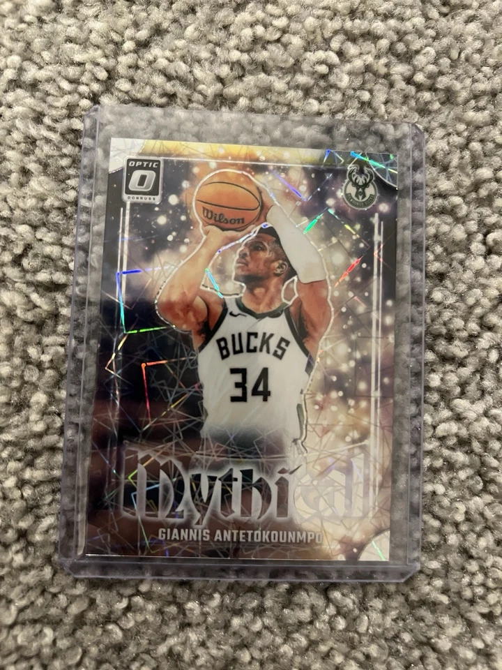 Giannis Antetokounmpo - 2024 - 25 Panini Donruss Optic NBA 神话盒命中 SSP — 第 1/2 张图片