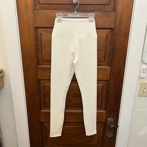BEACH RIOT SPORT piper legging in snow cloud waffle Size XS NWOT's Creeam White  - Picture 1 of 14