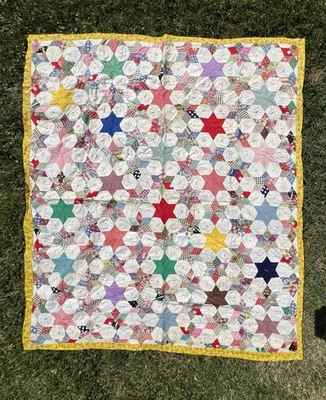 复古手工大号被子 71 x 83 六尖星手工绑拼布 70 年代 — 第 1/4 张图片