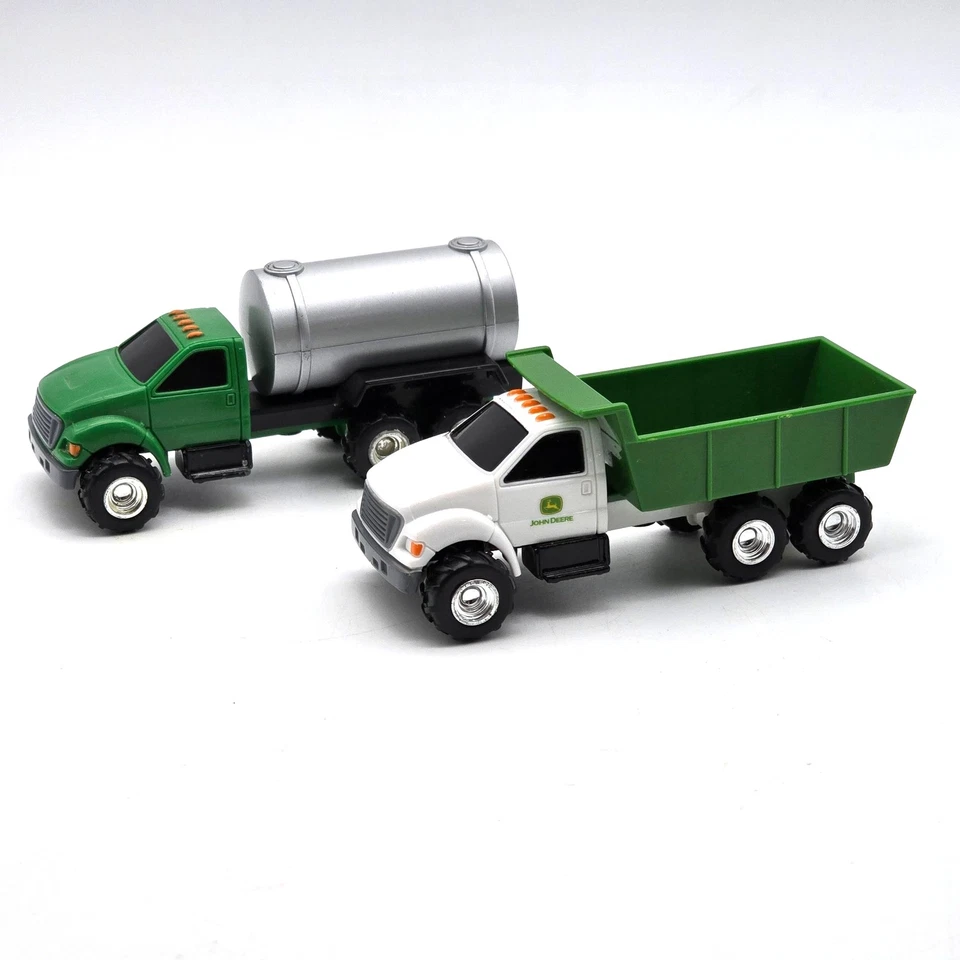 ERTL/JOHN DEERE Collaboration Dump Truck 1:32 ~ ERTL Ford Bulk Tank Hauler VTG  - Image 1 of 4