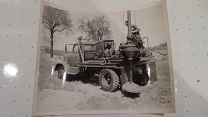 50er Vintage NYLINT Fabrikarchiv Original Forschungsfoto Brunnenbohrwagen - Bild 1 von 5