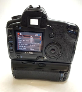 Canon 5D Full Frame DSLR Camera Body & Canon BG-E4 Battery Grip - Picture 1 of 13