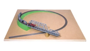 TODAVÍA entrada con terraplén, para maqueta de tren de una vía H0, 260 x 5,5 cm, 4% - Imagen 1 de 4