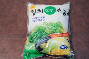 Premium Korean Sea Salt 3kg from Sin An Ideal for Kimchi, Soups and Grill 천일염 소금 - Picture 1 of 1