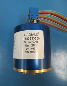 Radiall R5838332250 SP6T Coaxial Switch 0-40GHz 28V - Picture 1 of 5