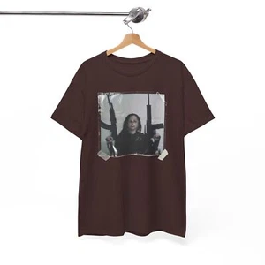 T-shirt Griselda Blanco Machine Gun Queen Streetwear unisex cotone pesante - Foto 1 di 16