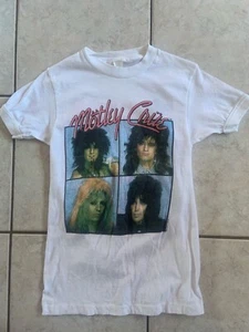vintage MOTLEY CRUE 1987 GIRLS GIRLS GIRLS TOUR t-shirt Size Small Rare White - Picture 1 of 4