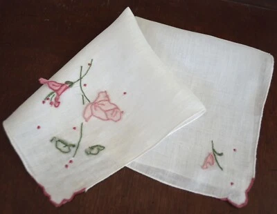 复古 HANKY 1940 年代花卉立式花粉红色和绿色白色亚麻可爱 — 第 1/3 张图片