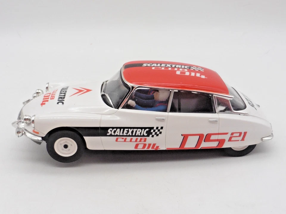 1:32  SCX - Scalextric  /   Citroen DS 21  -  Digital Umbau - Bild 1 von 4