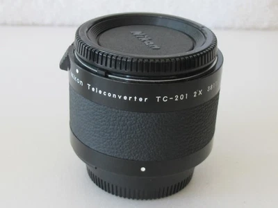 Teleconvertidor original Nikon TC-201 2x TC201 con tapas Foto 1 de 4