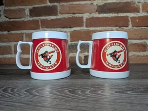 Set of 2 BALTIMORE ORIOLES Vintage COCA COLA Thermo-Serv USA Plastic Mug COKE - Picture 1 of 5