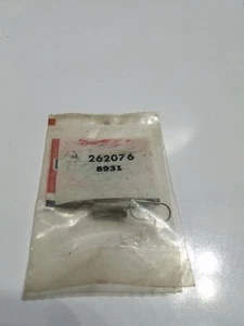 Briggs & Stratton Governor Spring 262076 - Embalaje OEM - NUEVO - D4E - Imagen 1 de 2