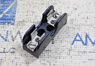 Lote de 2 portafusibles Taylor 20321 30A 250V 1 polo Foto 1 de 4