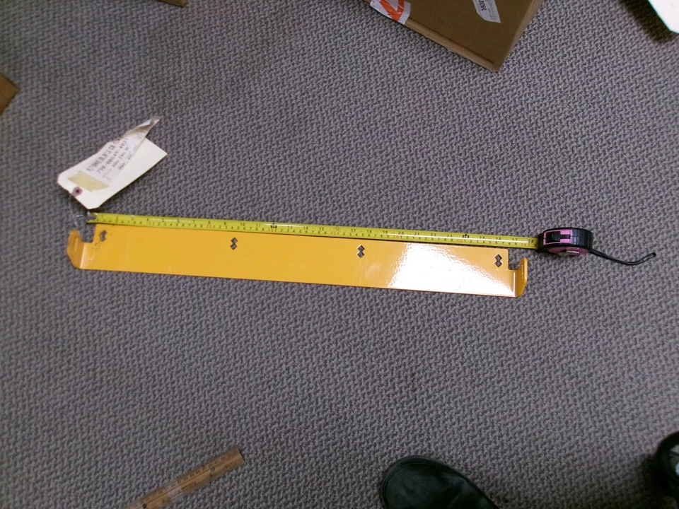 CUB CADET SHAVE PLATE 790-00549-4021 CUB 黄色 2 — 第 1/3 张图片