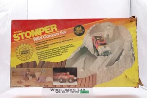 Wild Canyon Track con caja 4x4 Stompers Rough Riders 1983 Schaper juego de colección - Imagen 1 de 12