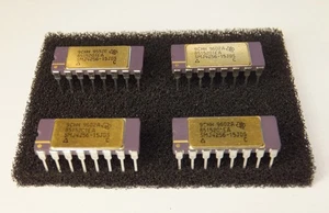 Texas Instruments SMJ 4256-15 Ram 256k x 1Bit - Gold Keramik - für Retro PC - Zdjęcie 1 z 1