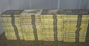 Nancy Drew: Complete 1-56 Book Series Set Matte Yellow 70s 80s vintage hardcover - Bild 1 von 24