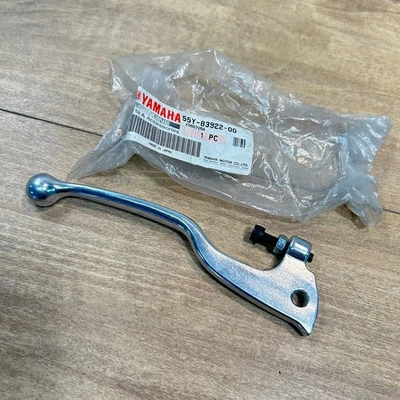 Yamaha OEM NOS FRONT BRAKE LEVER / 55Y-83922-00 / YZ490 IT490 IT200 YZ125 YZ250 - Image 1 of 3