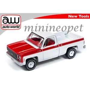 AUTOWORLD 64242/ AWSP034 A 1976 CHEVROLET SCOTTSDALE C10 FLEETSIDE 1/64 WHITE - Picture 1 of 1