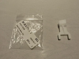 Genuine BMW E82 E88 E90 E91 E92 E93 F25 Brake Pad Wear Sensor Clip 34356779356 - Picture 1 of 3
